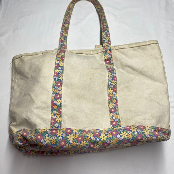 L.L. Bean Handbags - LL Bean Boat and Tote Canvas Bag Floral Print Trim Zip Top Cream Multi Large